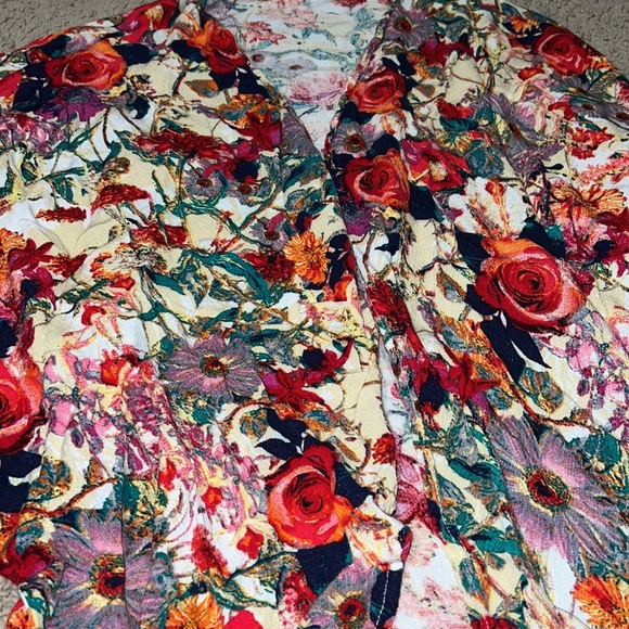 Floral kimono - Picture 2 of 2